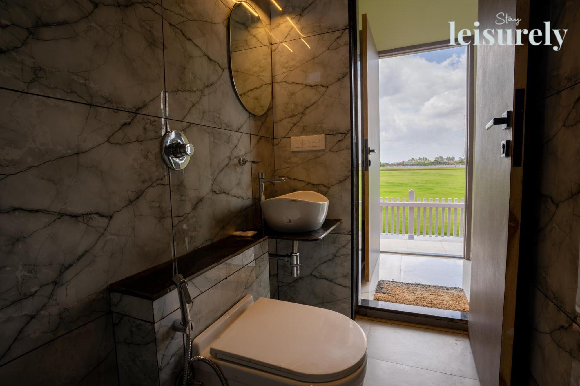 Stay Leisurely - Pavilion By The Hills, Lonavala - Stadium View Rooms Eksteriør bilde
